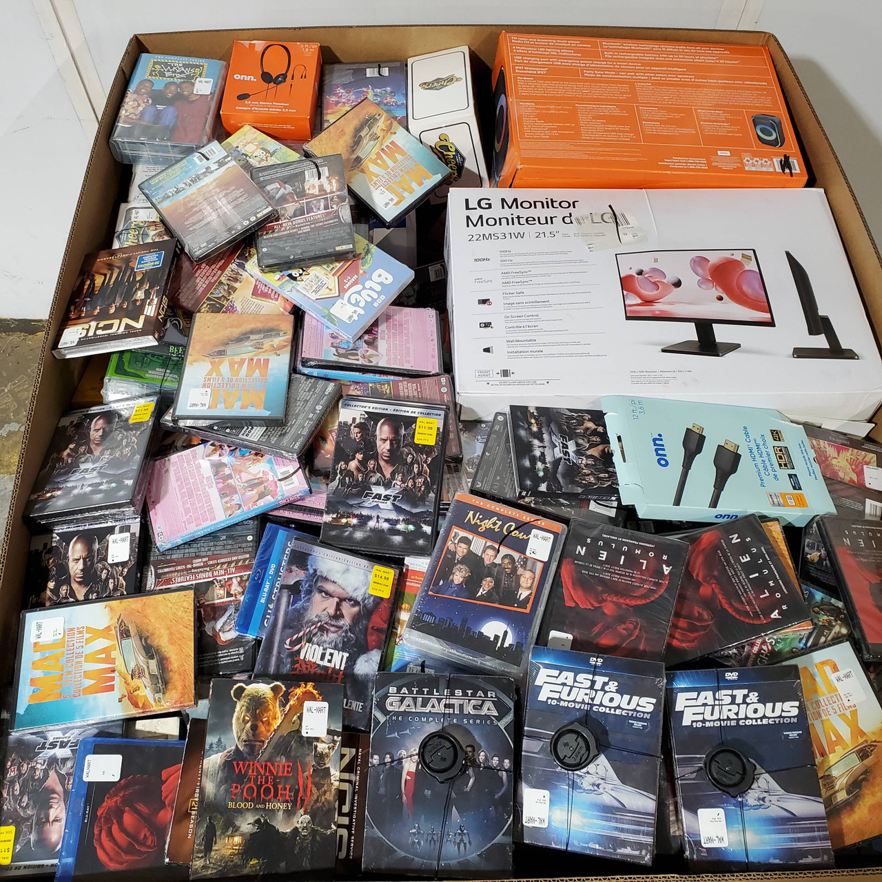 650 units of Electronics & Accessories - MSRP $19,747 - Returns (Lot # 870103)