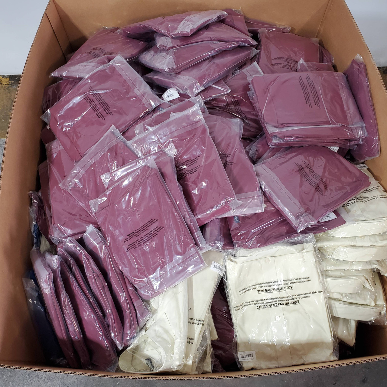 585 units of Clothing & Accessories - MSRP $34,835 - Brand