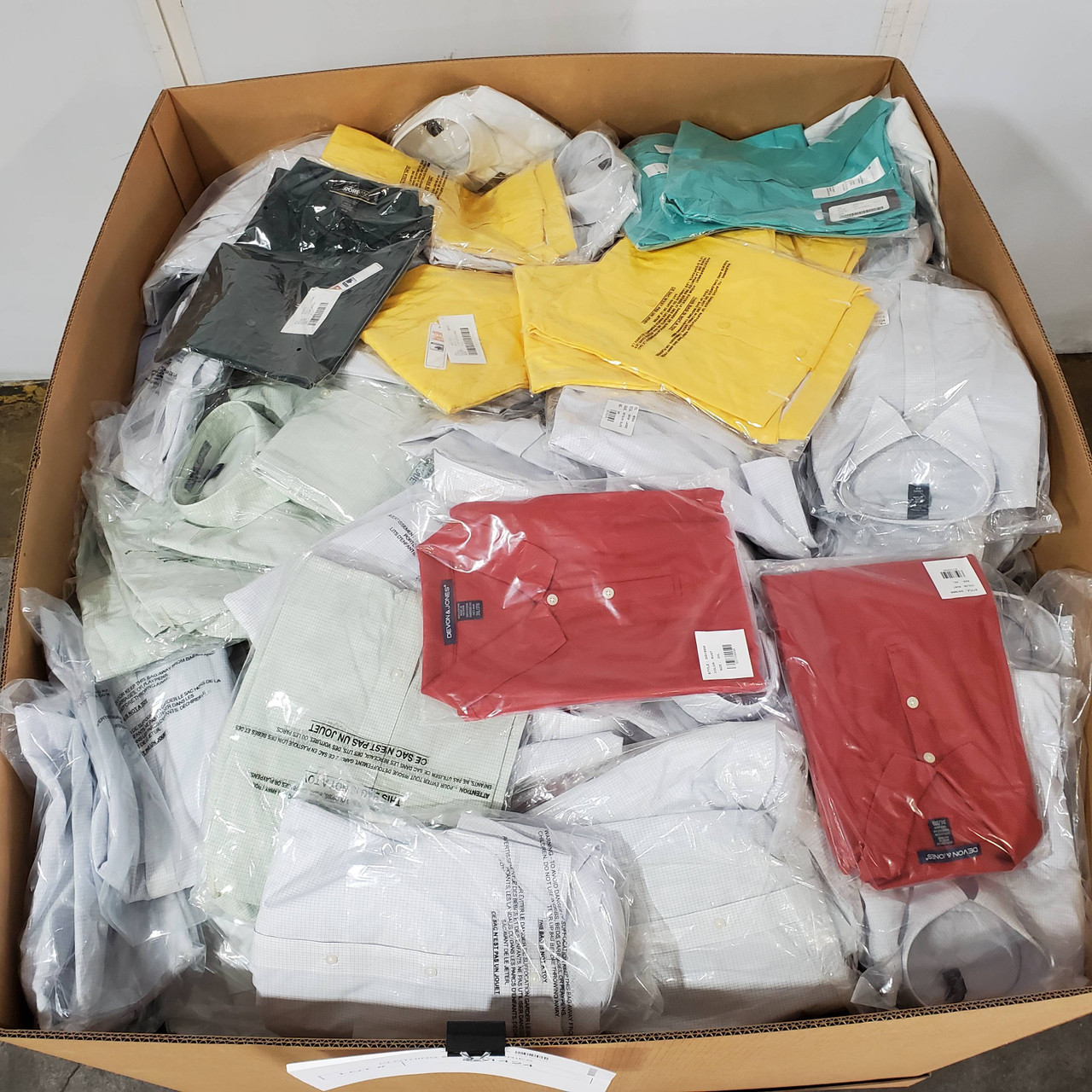 534 units of Clothing & Accessories - MSRP $33,294 - Brand New (Lot # 891424)
