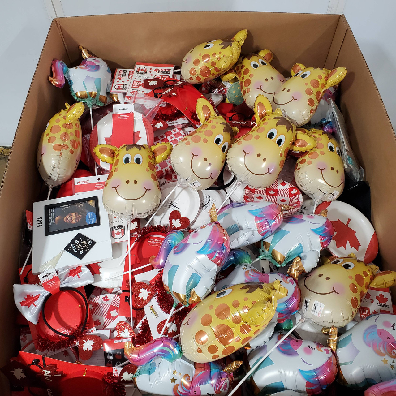 1399 units of Holidays & Party - MSRP $4,299 - Returns (Lot # 899307)
