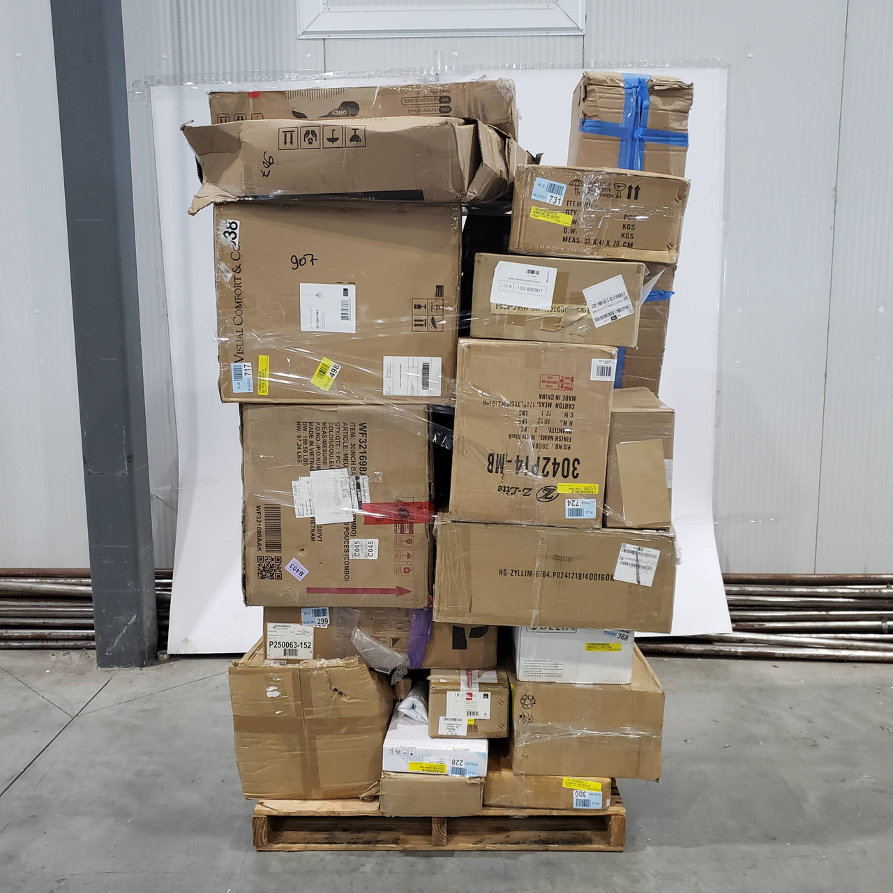 347 units of Home Furniture & More - MSRP $105,092 - Returns (Lot