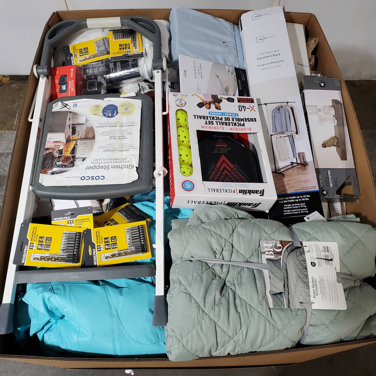 161 units of General Merchandise (Mix) - MSRP $3,288 - Returns (Lot # 913723)