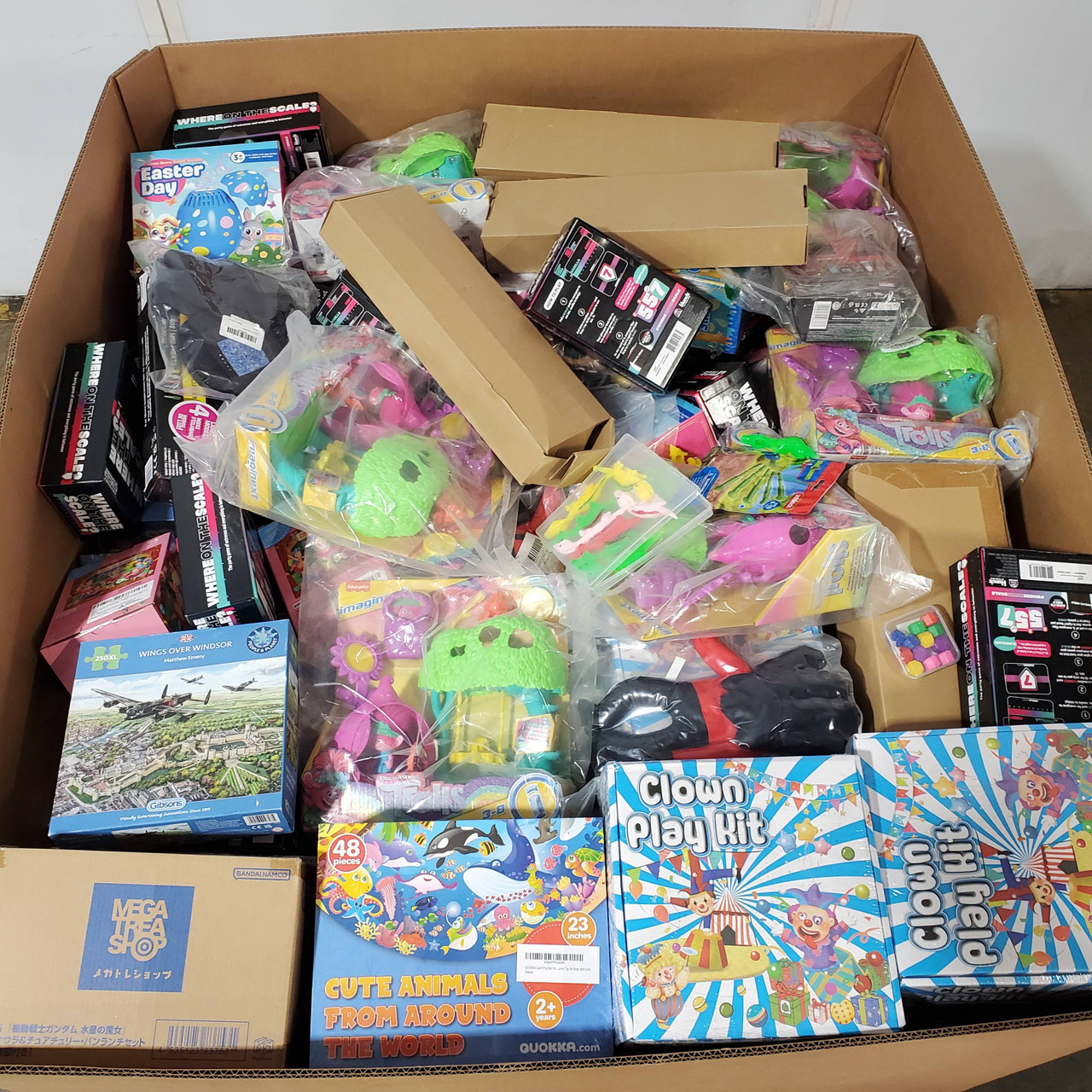 374 units of Toys - MSRP $5,650 - Returns (Lot # 905008)