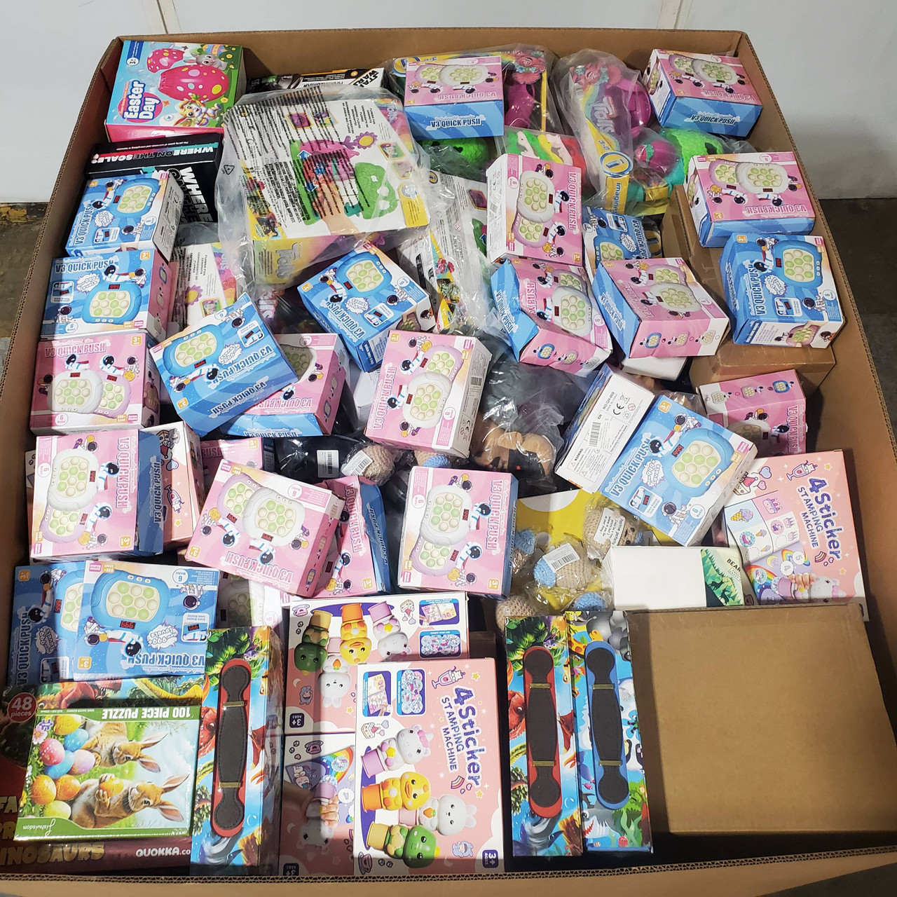 419 units of Toys - MSRP $5,794 - Returns (Lot # 905009)