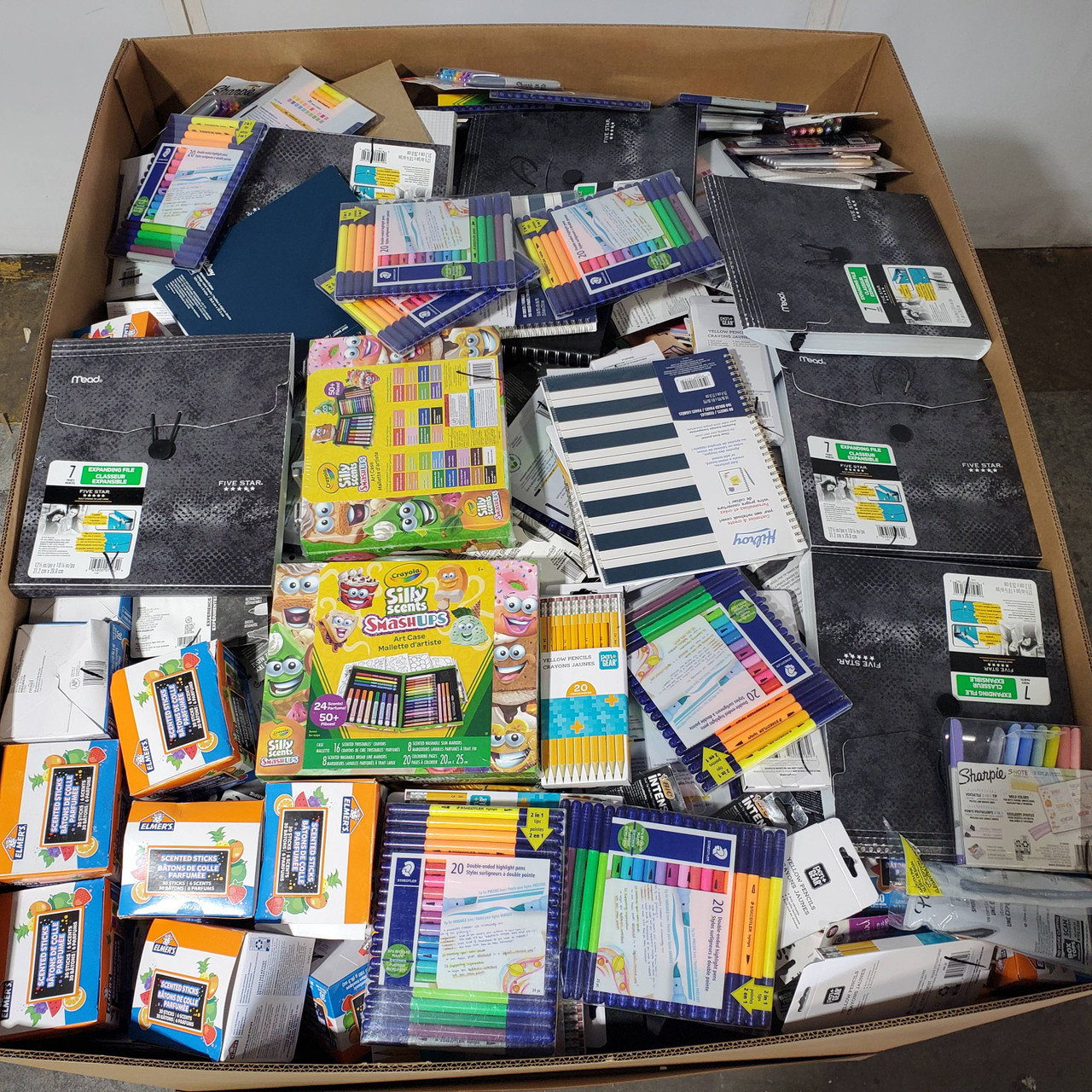 1333 units of Office & School Supplies - MSRP $14,367 - Returns (Lot # 916311)