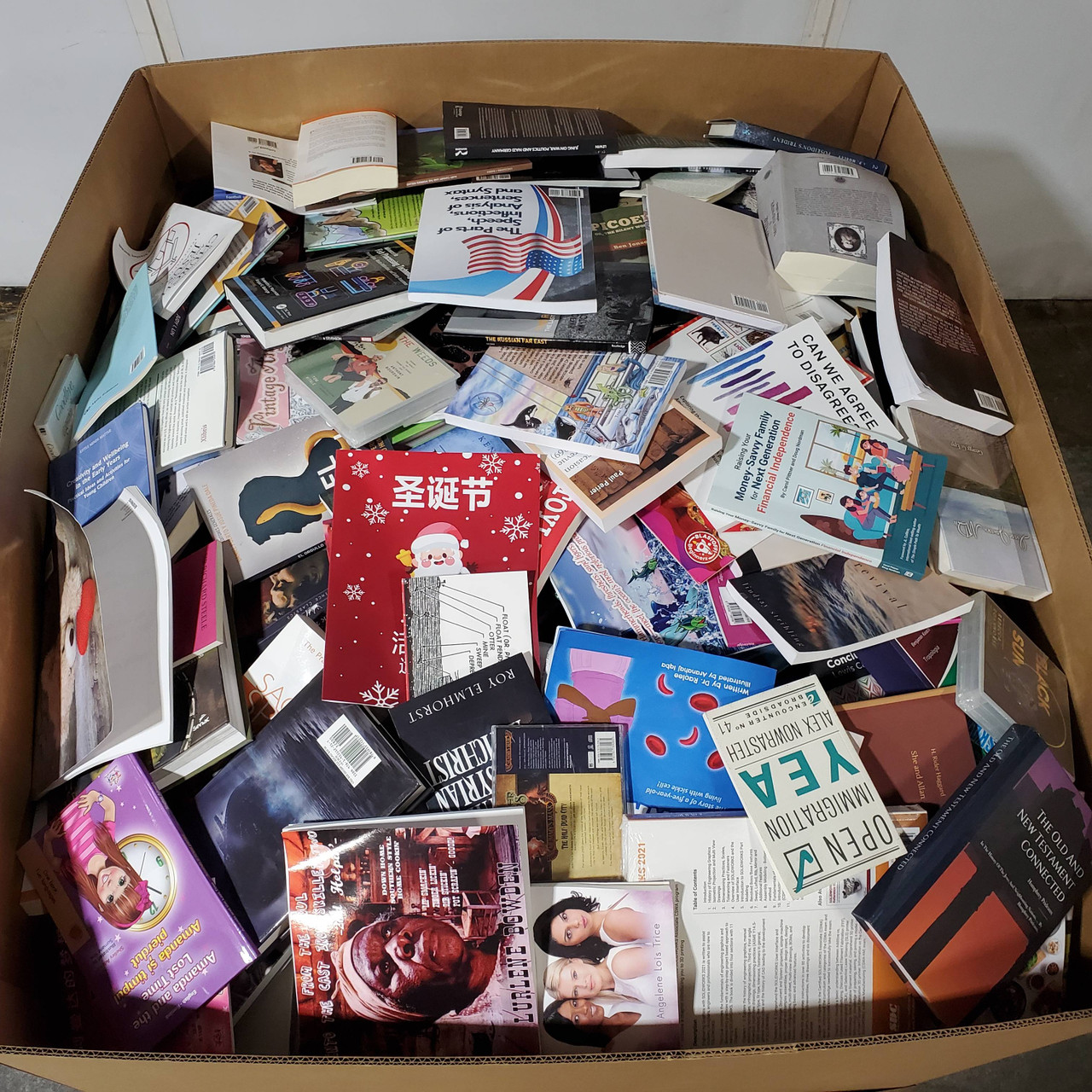 955 units of Books - MSRP $43,240 - Like New (Lot # 9063192)
