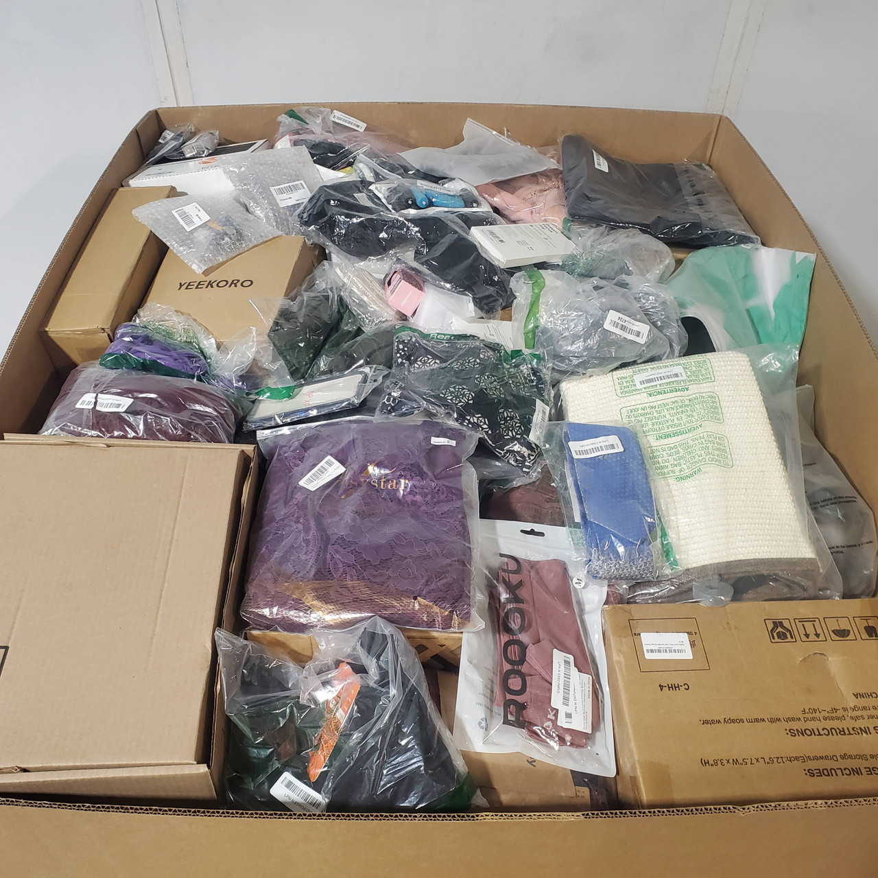438 units of Unmanifested GM - MSRP $4,380 - Returns (Lot # 908609)