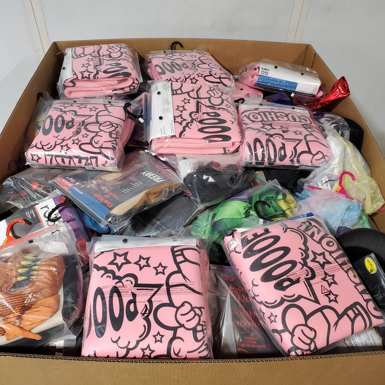 328 units of Holidays & Party - MSRP $4,972 - Returns (Lot # 940604)