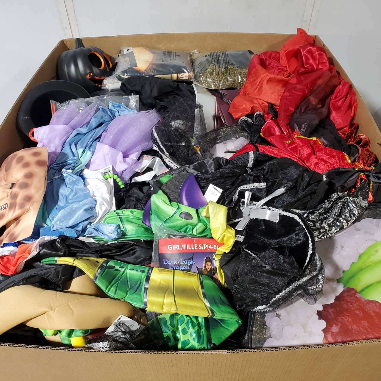 1226 units of Holidays & Party - MSRP $6,855 - Returns (Lot # 946305)