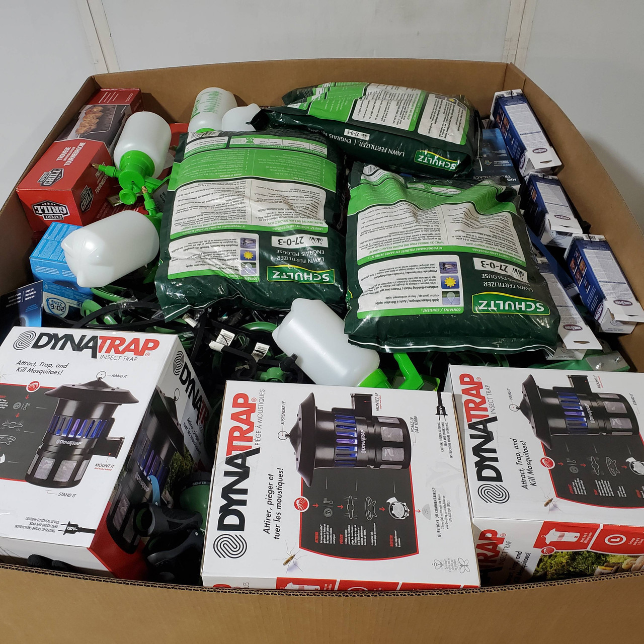 438 units of Garden & Accessories - MSRP $7,196 - Returns (Lot # 946314)