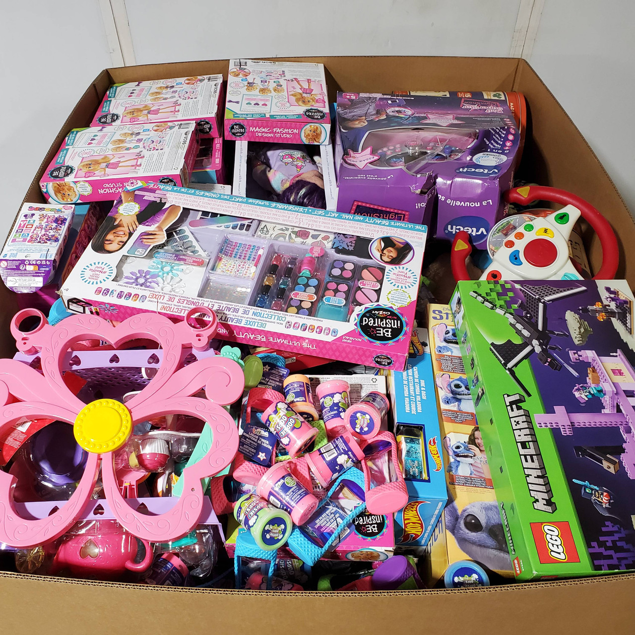 244 units of Toys - MSRP $4,039 - Returns (Lot # 947814)