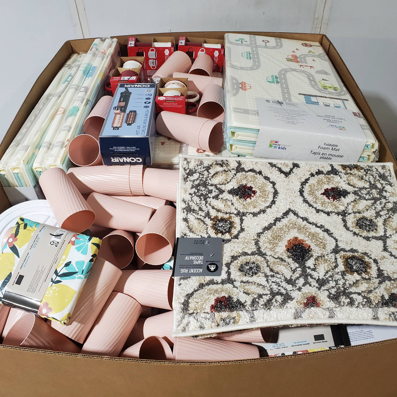 188 units of Home Products - MSRP $2,583 - Returns (Lot # 951913)