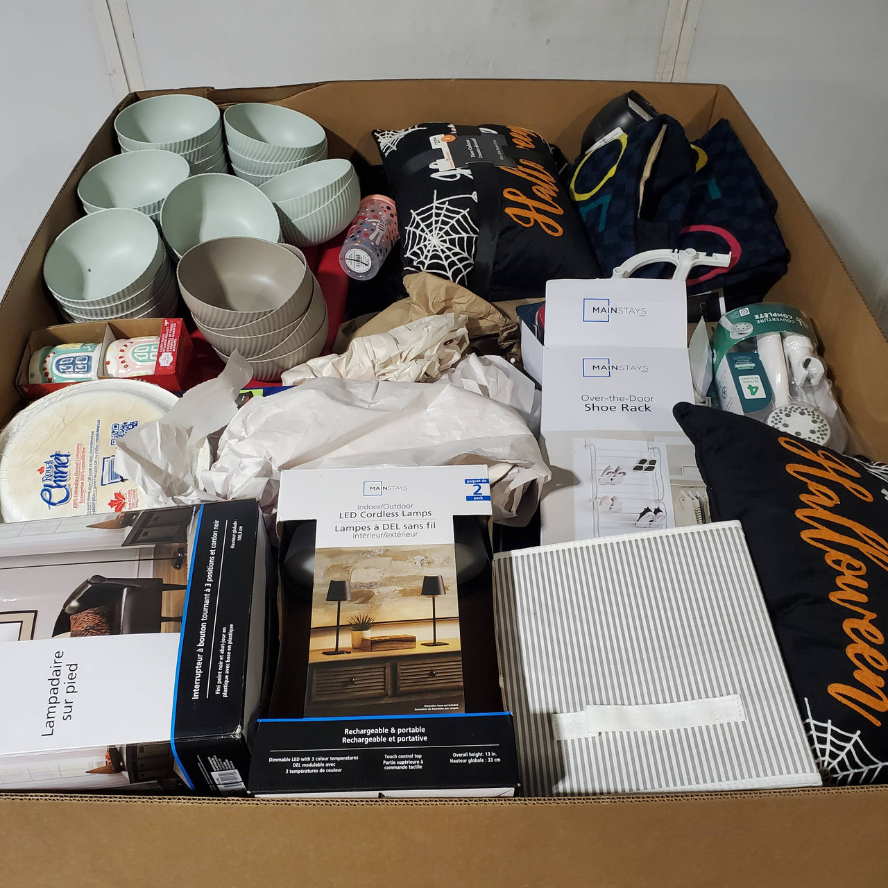 450 units of Home Products - MSRP $3,503 - Returns (Lot # 952016)