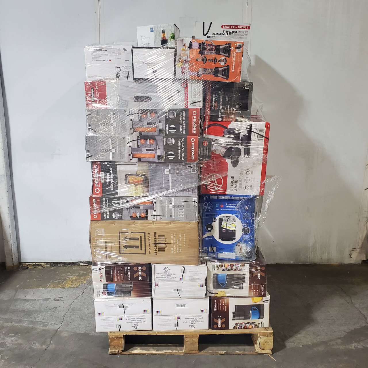 54 units of Small Appliances - MSRP $4,660 - Returns (Lot # 952118)