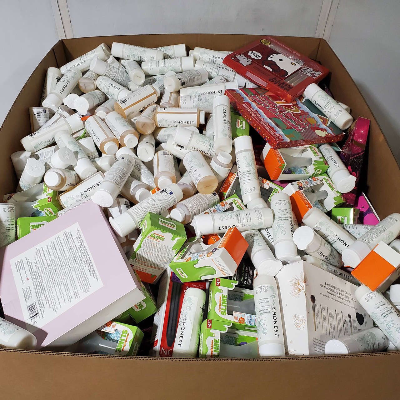 895 units of Pharmacy & Wellness - MSRP $13,529 - Like New (Lot # 953721)