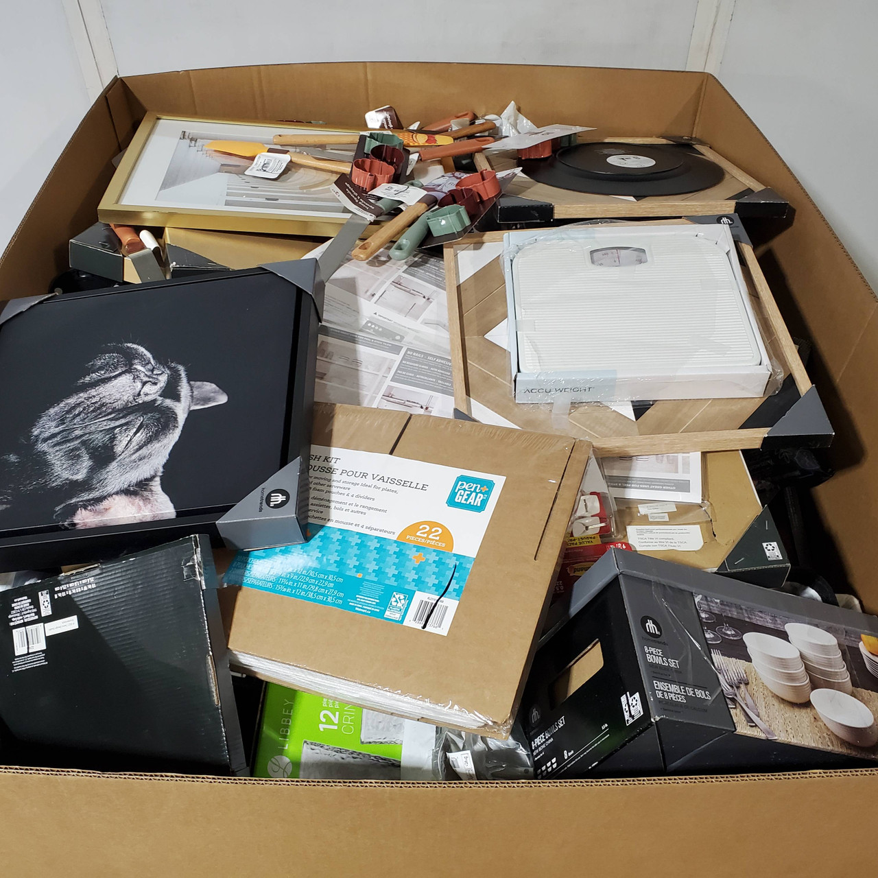 283 units of Home Products - MSRP $4,087 - Returns (Lot # 959014)