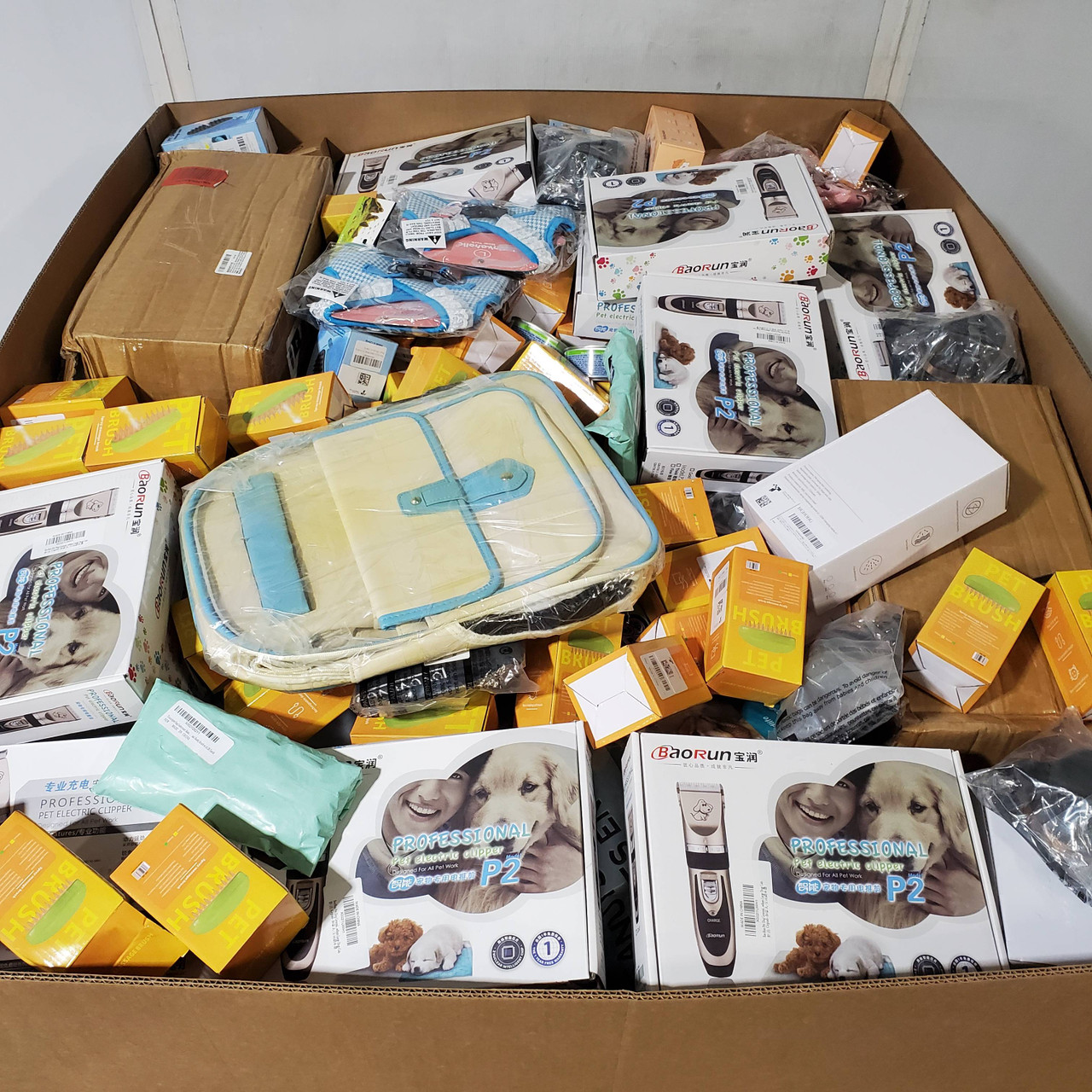 427 units of Pet Products - MSRP $7,694 - Returns (Lot # 947615)