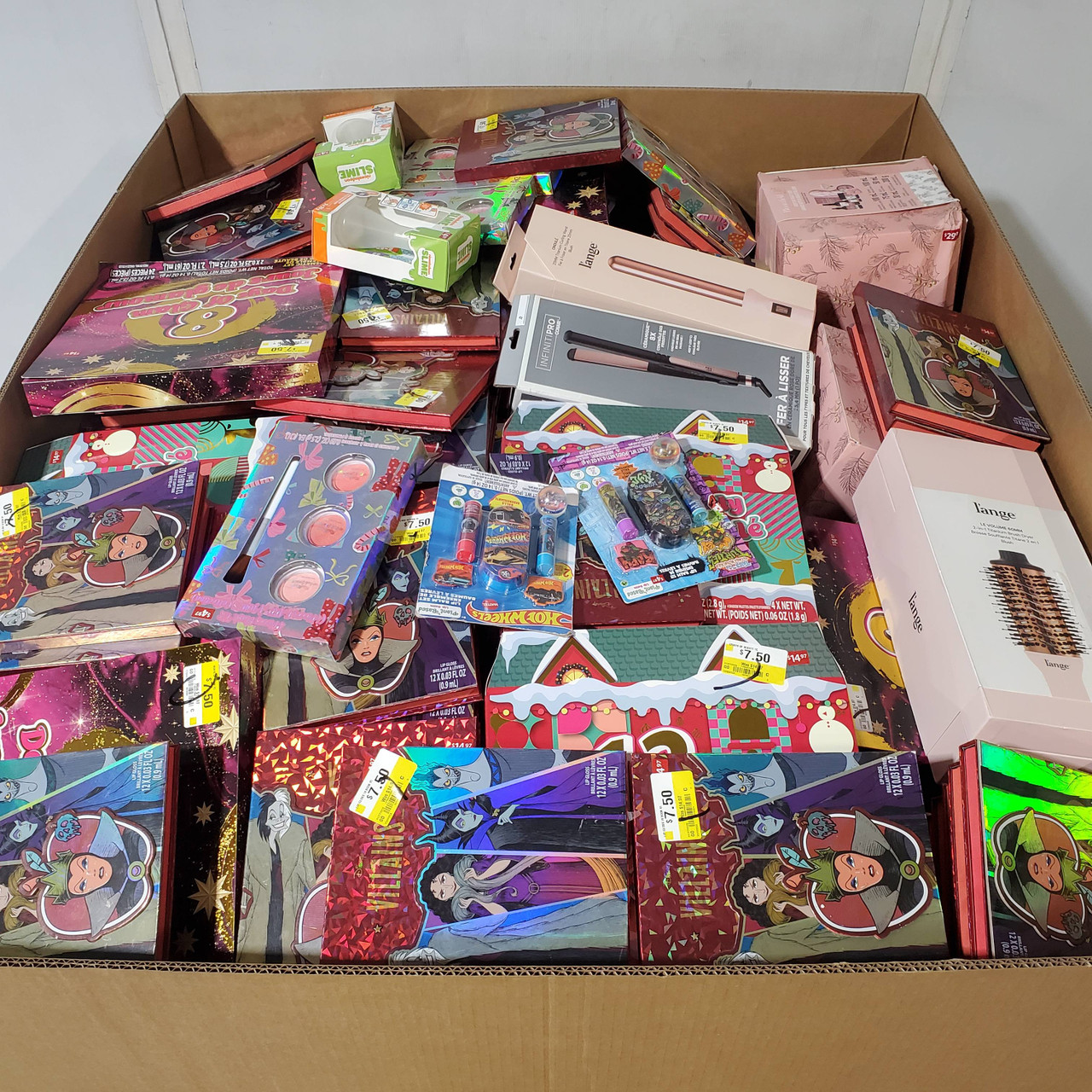 641 units of Pharmacy & Wellness - MSRP $6,928 - Like New (Lot # 961104)