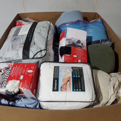 36 units of Bedding - MSRP $1,824 - Returns (Lot # 103-951822)