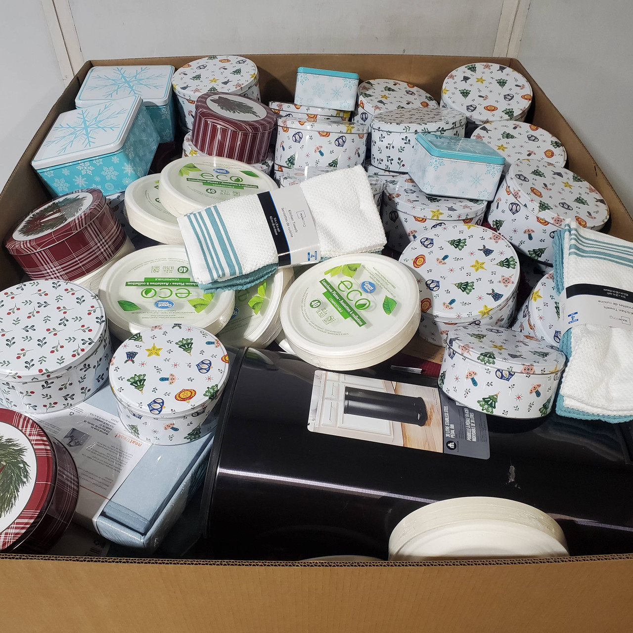 339 units of Home Products - MSRP $4,301 - Returns (Lot # 961620)