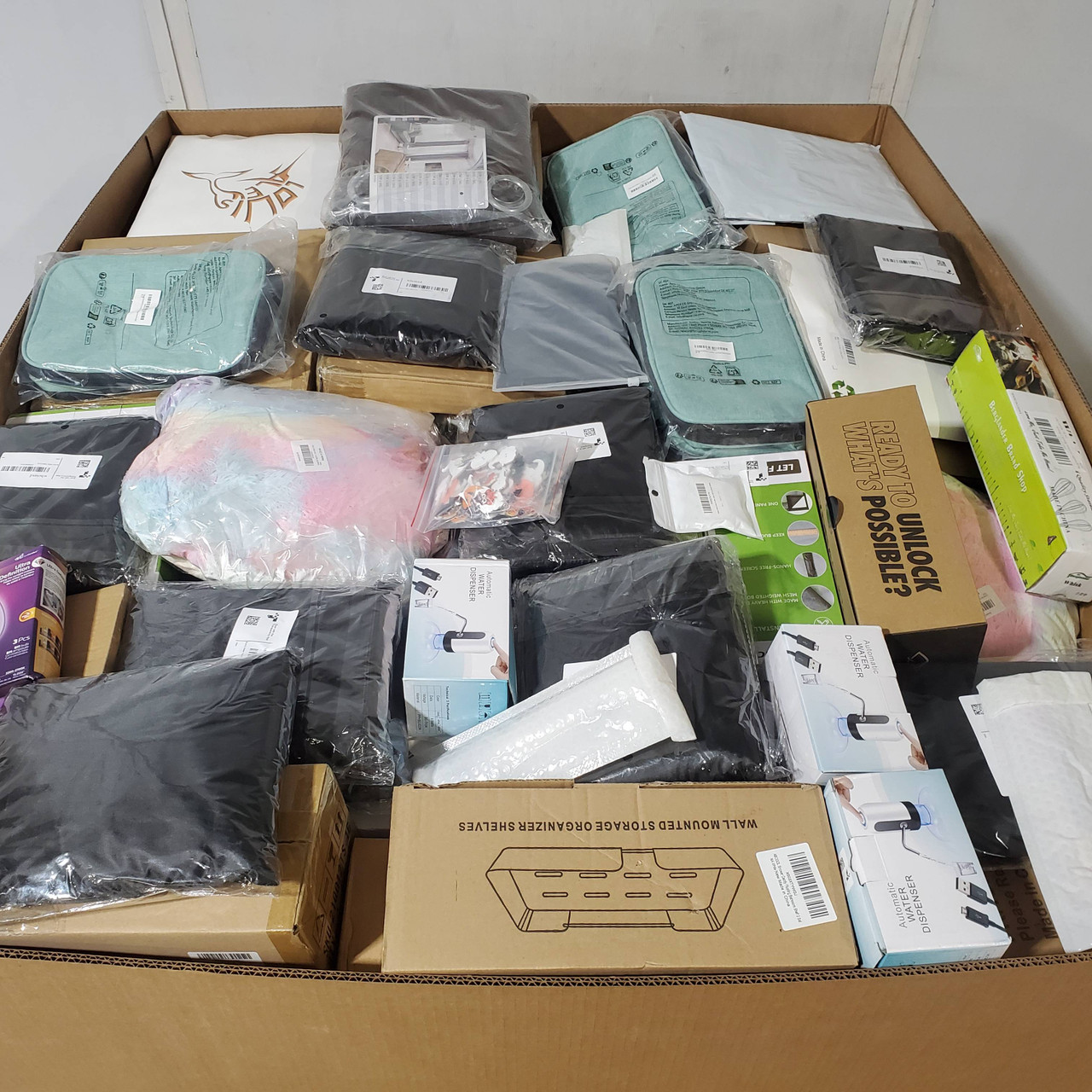 521 units of Home Products - MSRP $9,363 - Returns (Lot # 952411)