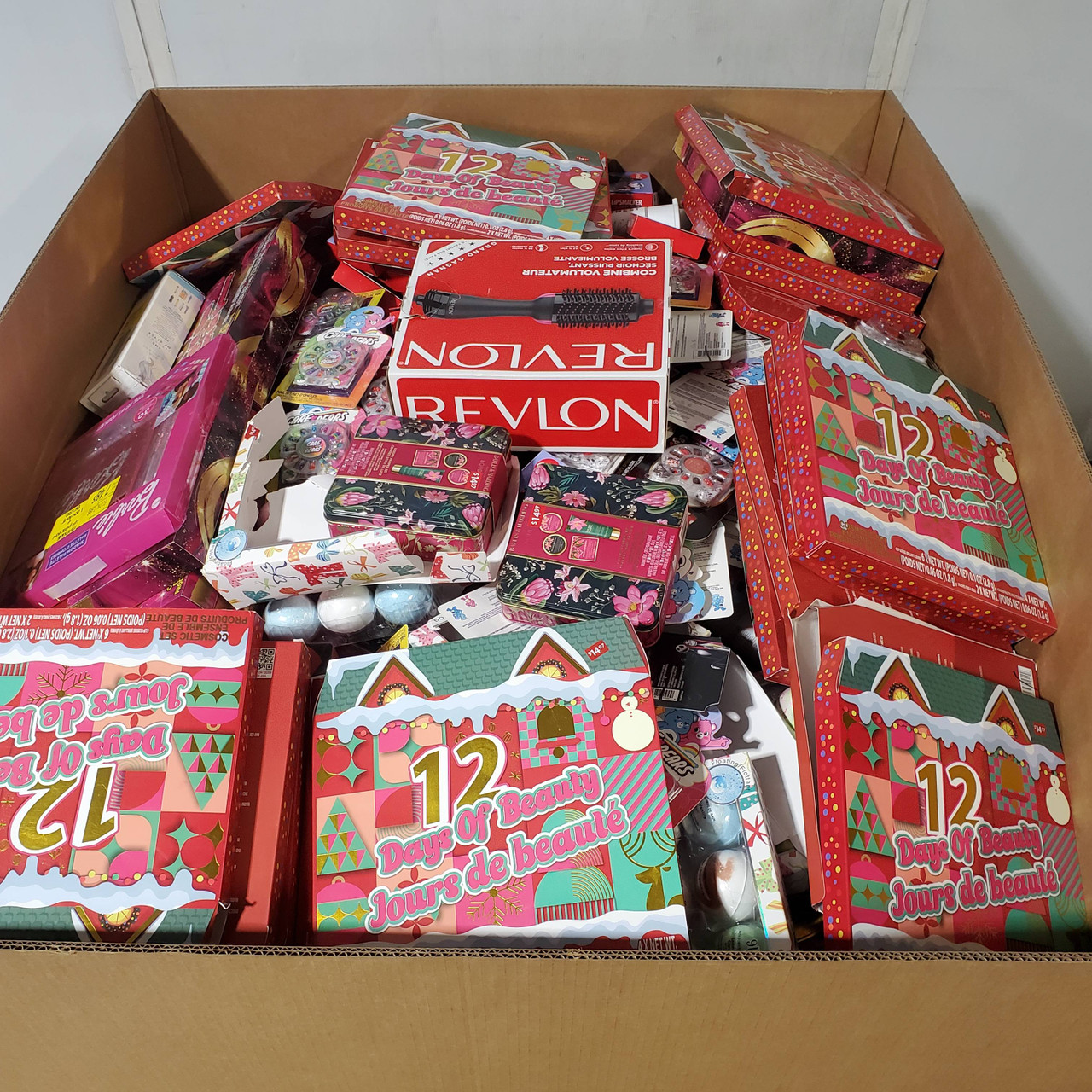 646 units of Pharmacy & Wellness - MSRP $6,711 - Like New (Lot # 962016)