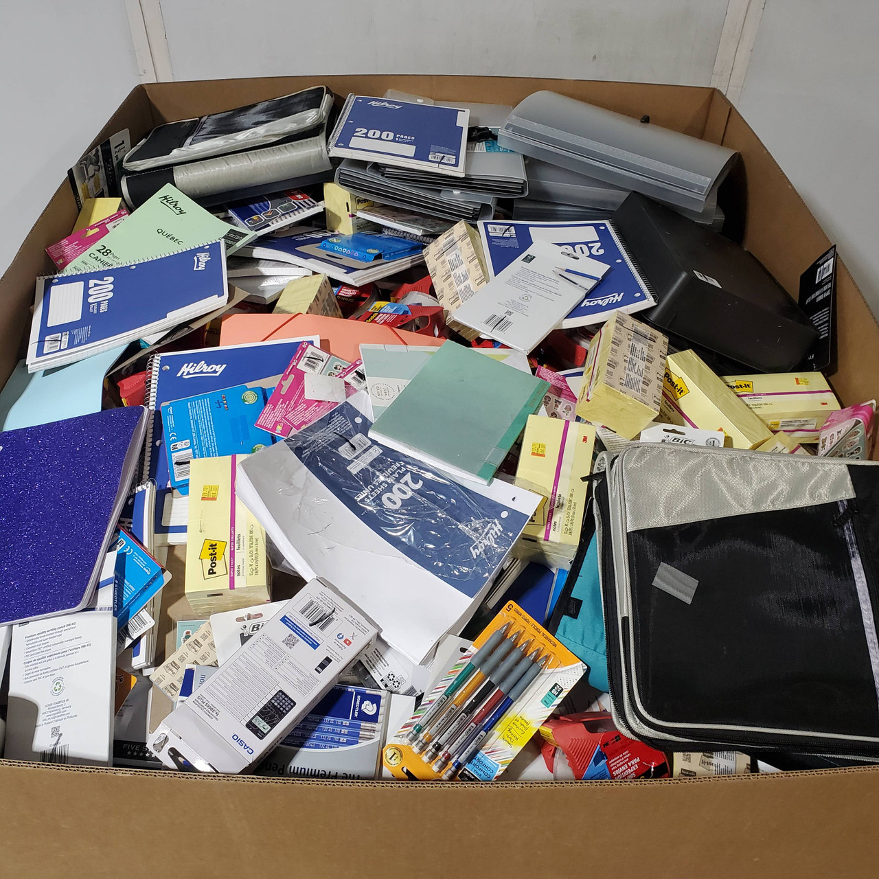 1302 units of Office & School Supplies - MSRP $9,908 - Returns (Lot # 962713)