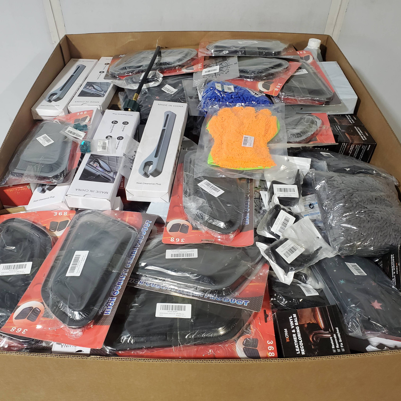 479 units of Automotive - MSRP $9,857 - Returns (Lot # 947639)