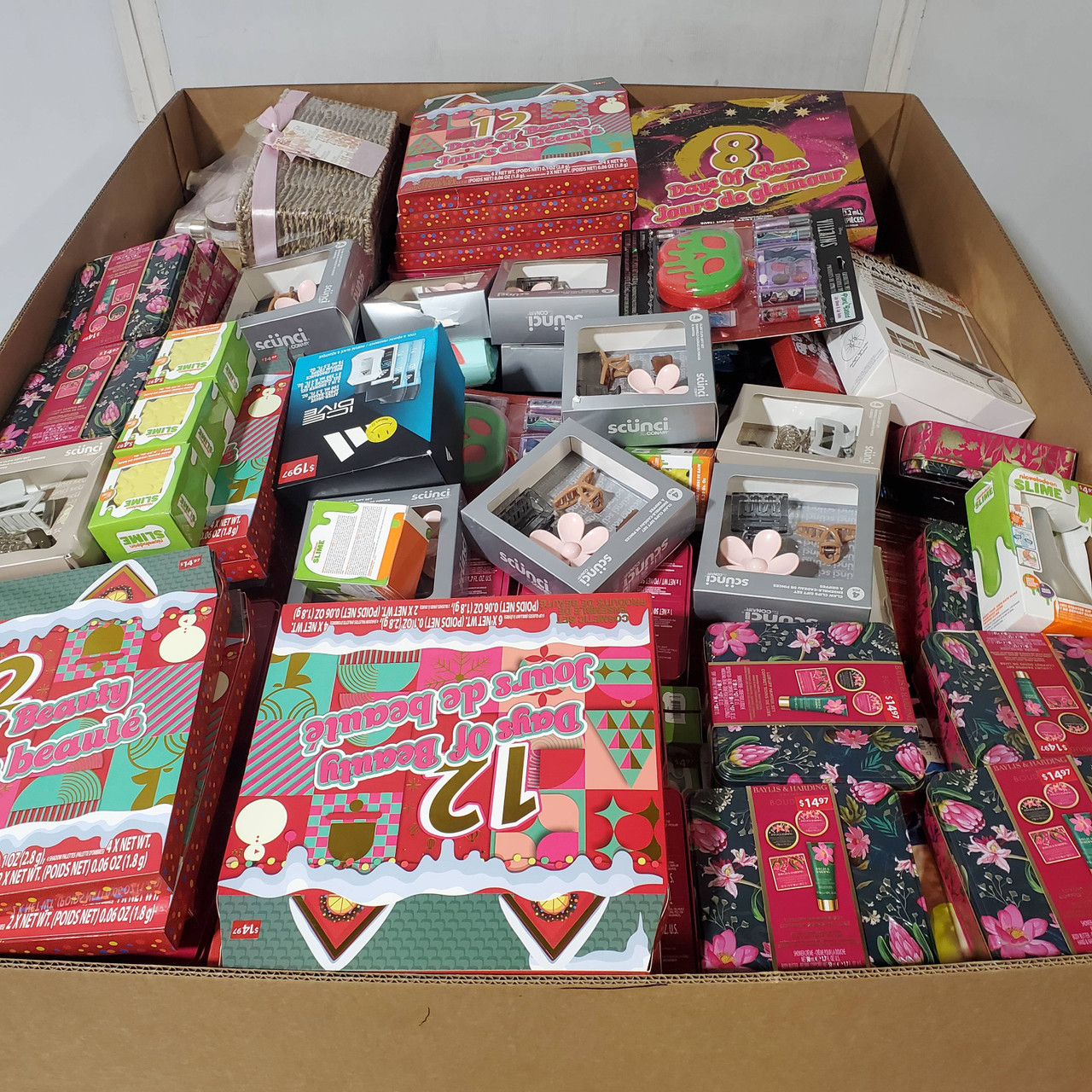 607 units of Pharmacy & Wellness - MSRP $7,775 - Like New (Lot # 963103)