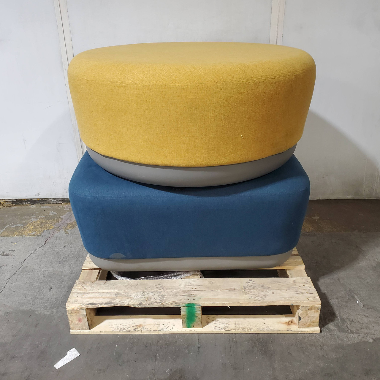 2 units of Haworth Openest Chick Pouf - Round Fabric Seat (Various Colors - MSRP $3,000 - Like New (Lot # 967601)