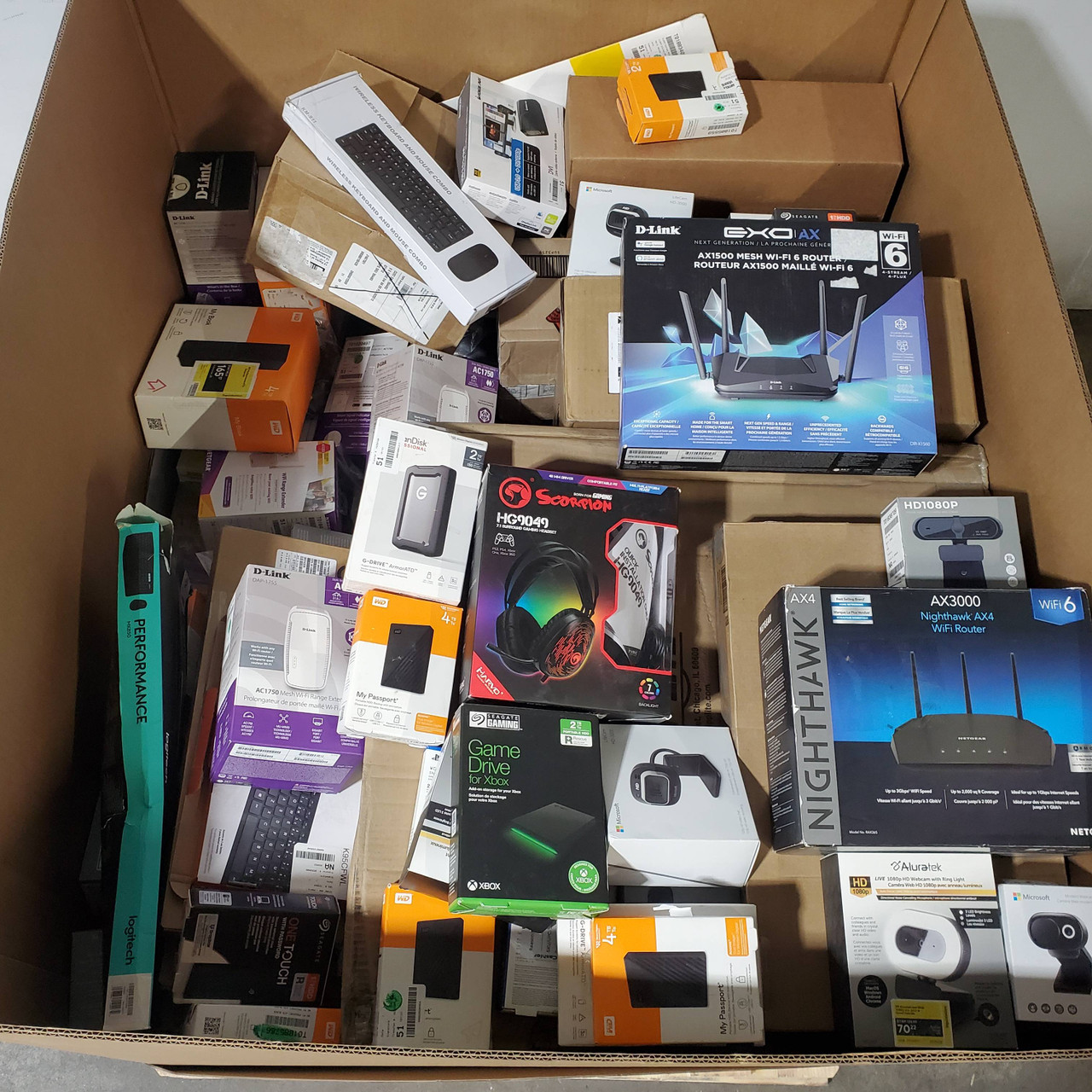 189 units of Portable Hard Drives & More - MSRP $20,351 - Returns (Lot # 920809)