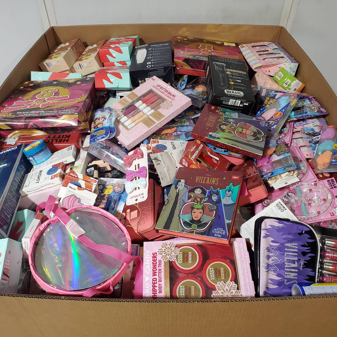 871 units of Pharmacy & Wellness - MSRP $9,153 - Like New (Lot # 963122)