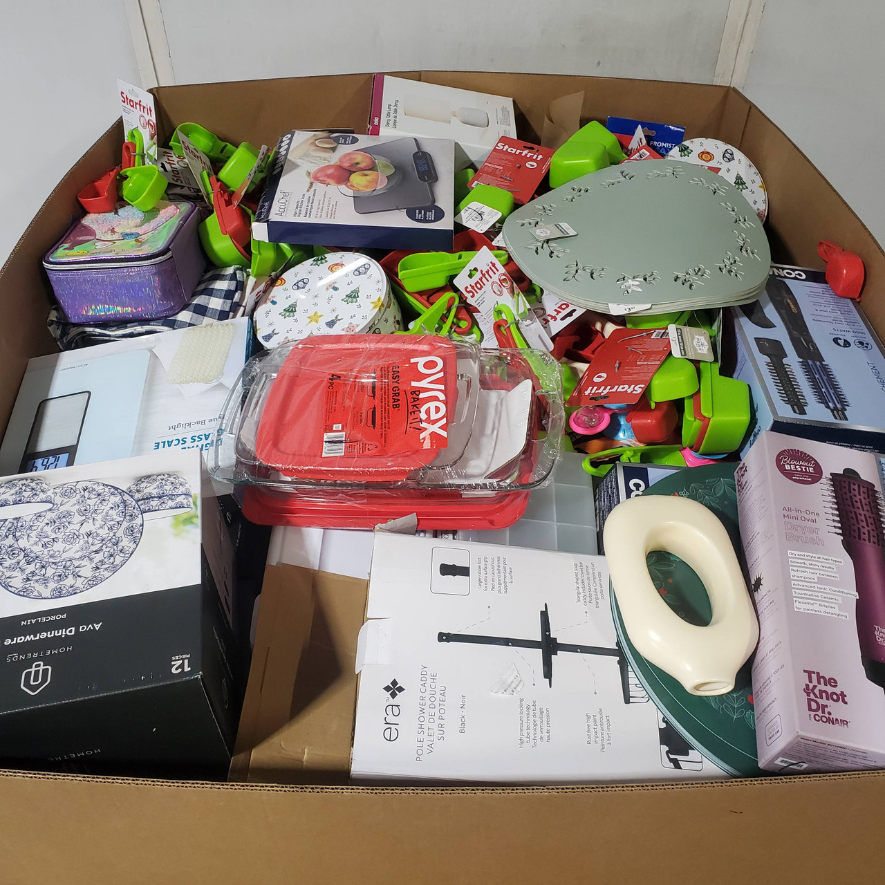 574 units of Home Products - MSRP $5,296 - Returns (Lot # 964115)