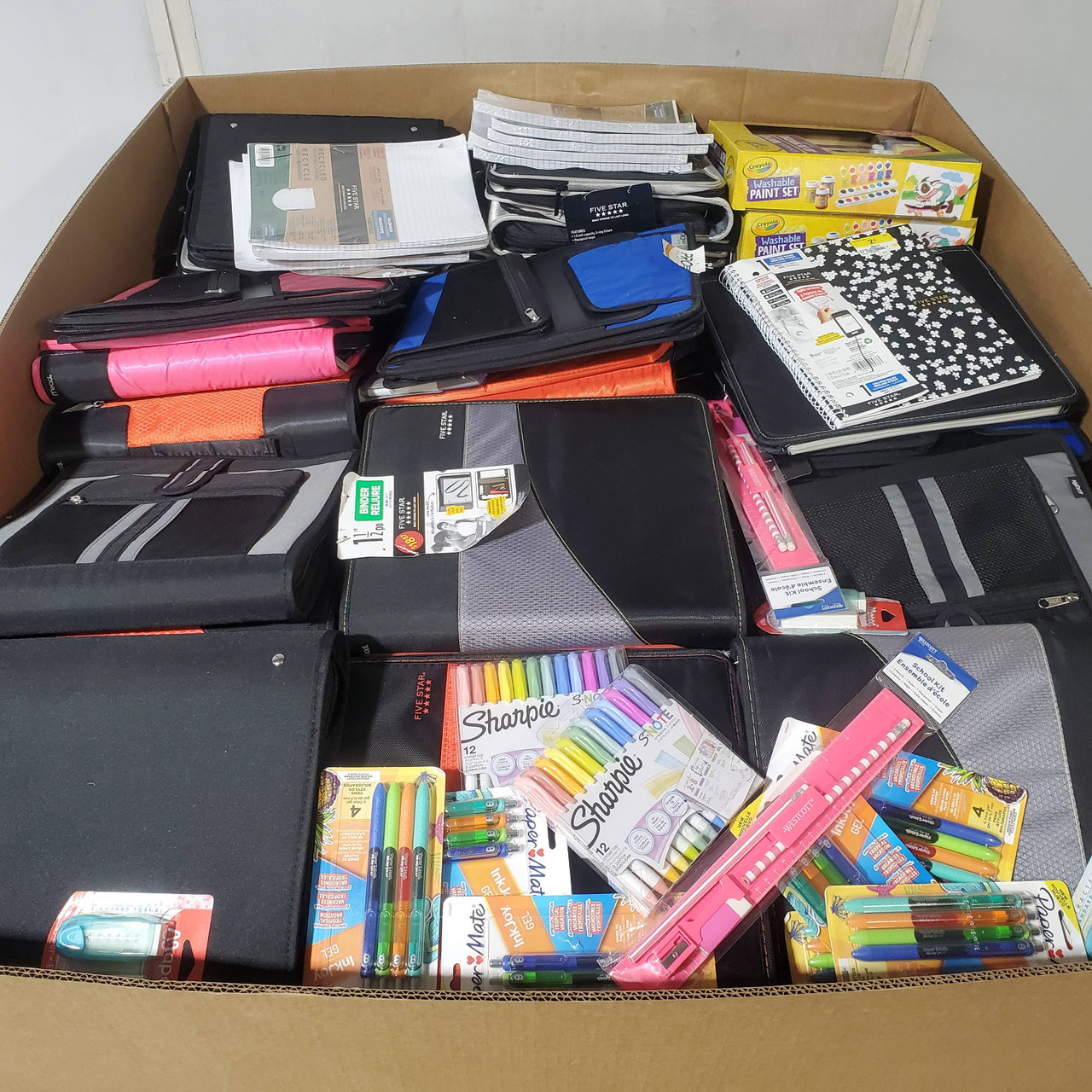 950 units of Office & School Supplies - MSRP $8,208 - Returns (Lot # 965303)