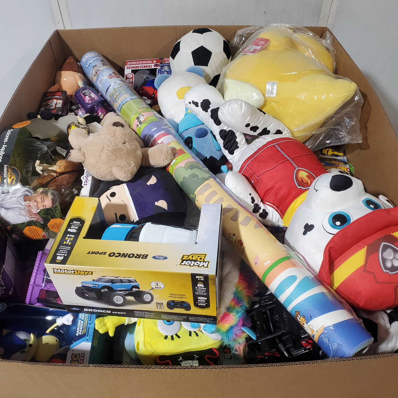 246 units of Toys - MSRP $4,557 - Returns (Lot # 965311)