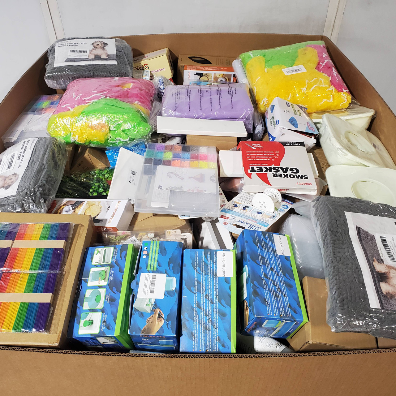 457 units of Home Products - MSRP $7,479 - Returns (Lot # 933022)