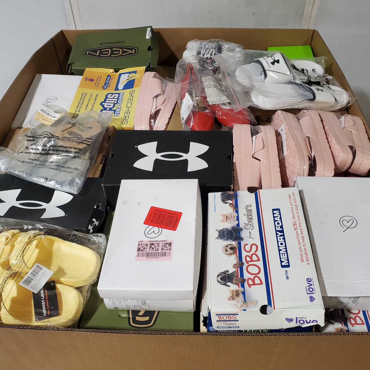 148 units of Shoes (pair) - MSRP $11,085 - Returns (Lot # 927013)