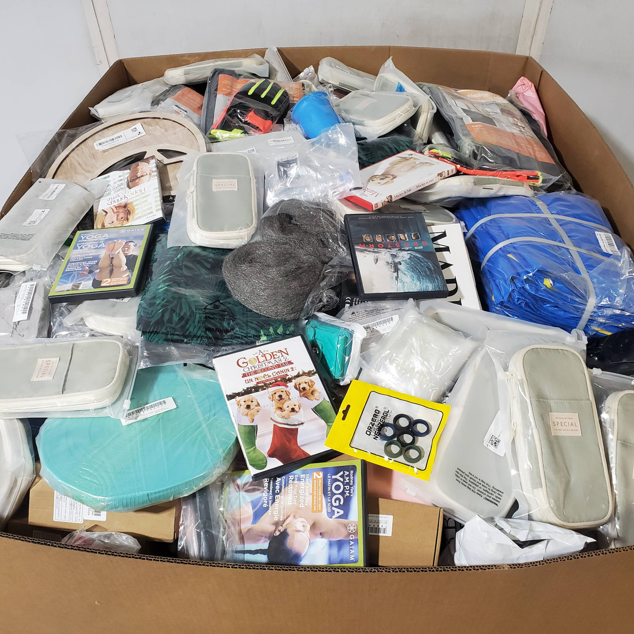 929 units of Unmanifested GM - MSRP $9,290 - Returns (Lot # 922405)