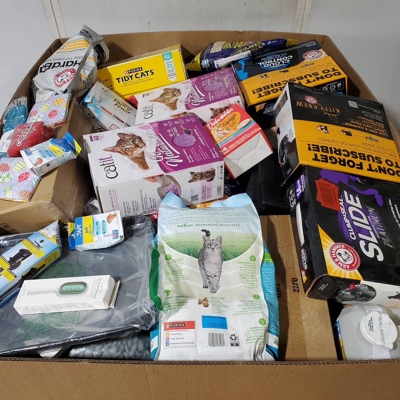 265 units of Pet Products - MSRP $5,039 - Returns (Lot # 922407)