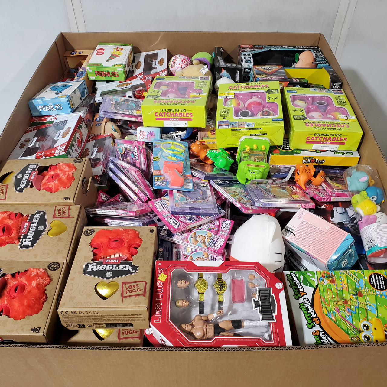 352 units of Toys - MSRP $5,690 - Returns (Lot # 966712)