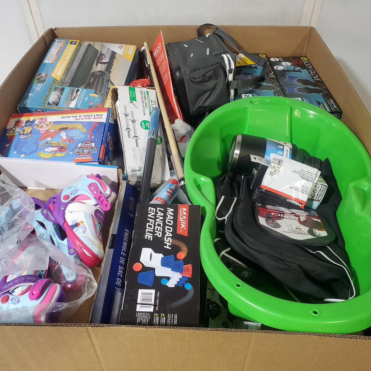 239 units of Sporting Goods - MSRP $4,424 - Returns (Lot # 966013)