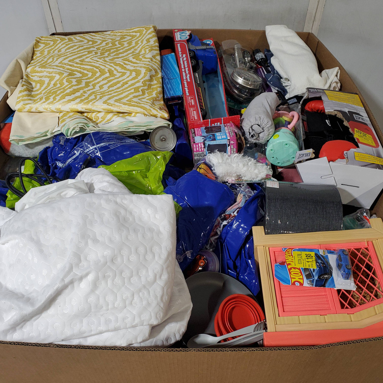 336 units of Unmanifested GM - MSRP $3,360 - Returns (Lot # 966802)