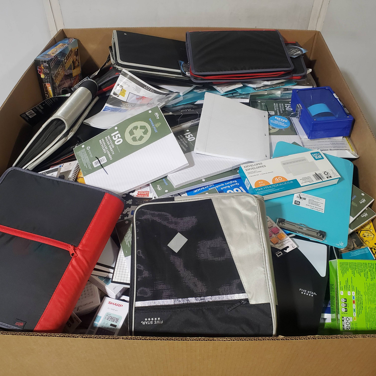 699 units of Office & School Supplies - MSRP $6,443 - Returns (Lot # 967906)