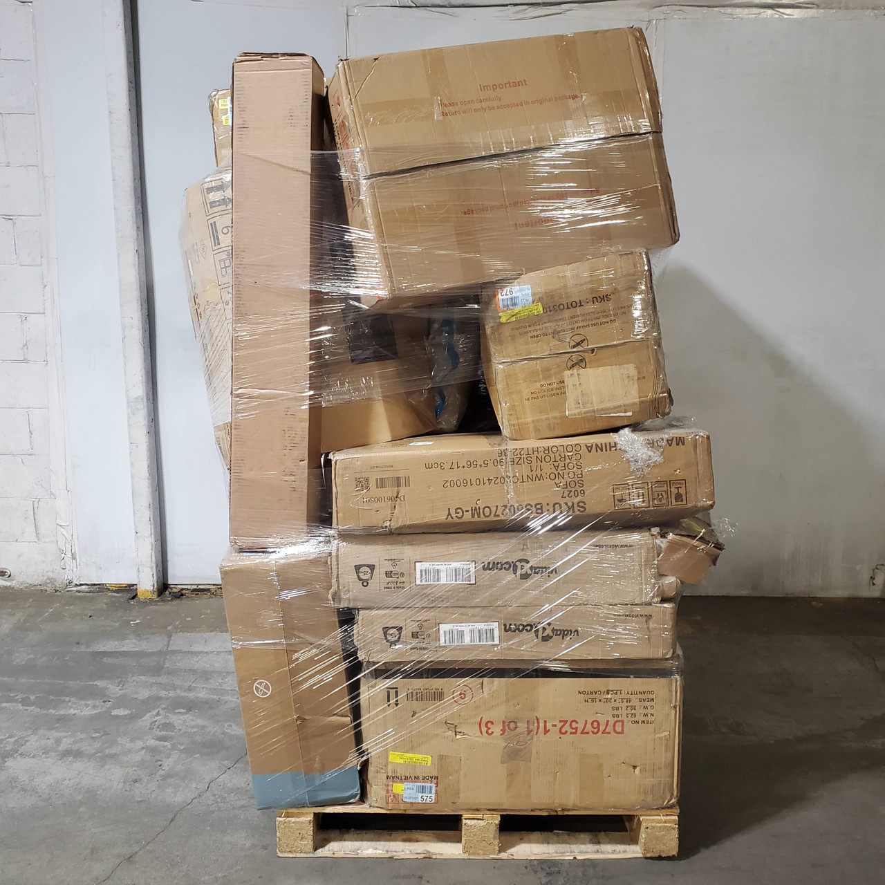 14 units of Furniture (Multi-Box Sets) - MSRP $3,410 - Salvage (Lot # 967202)