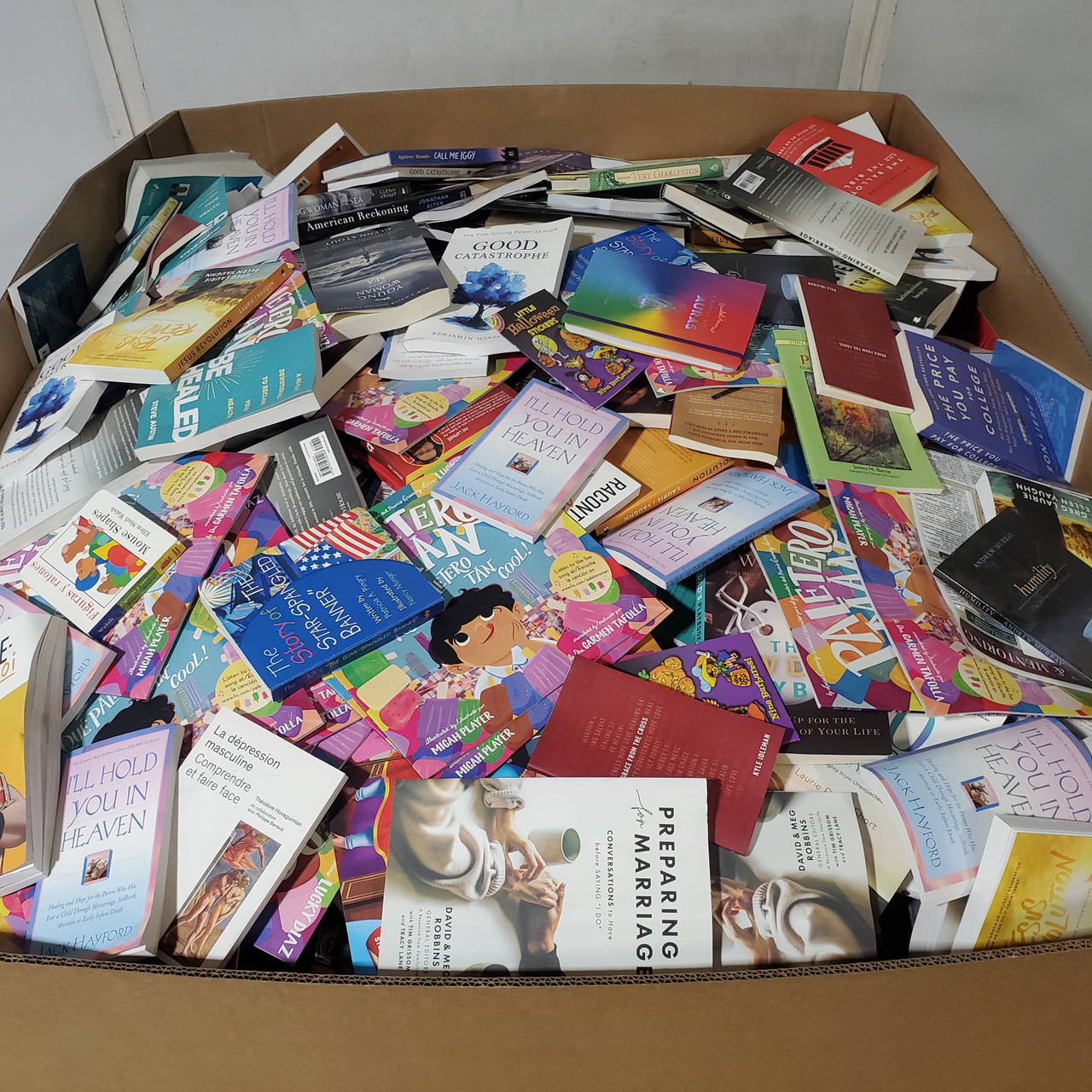 1272 units of Books - MSRP $28,229 - Like New (Lot # 917608)