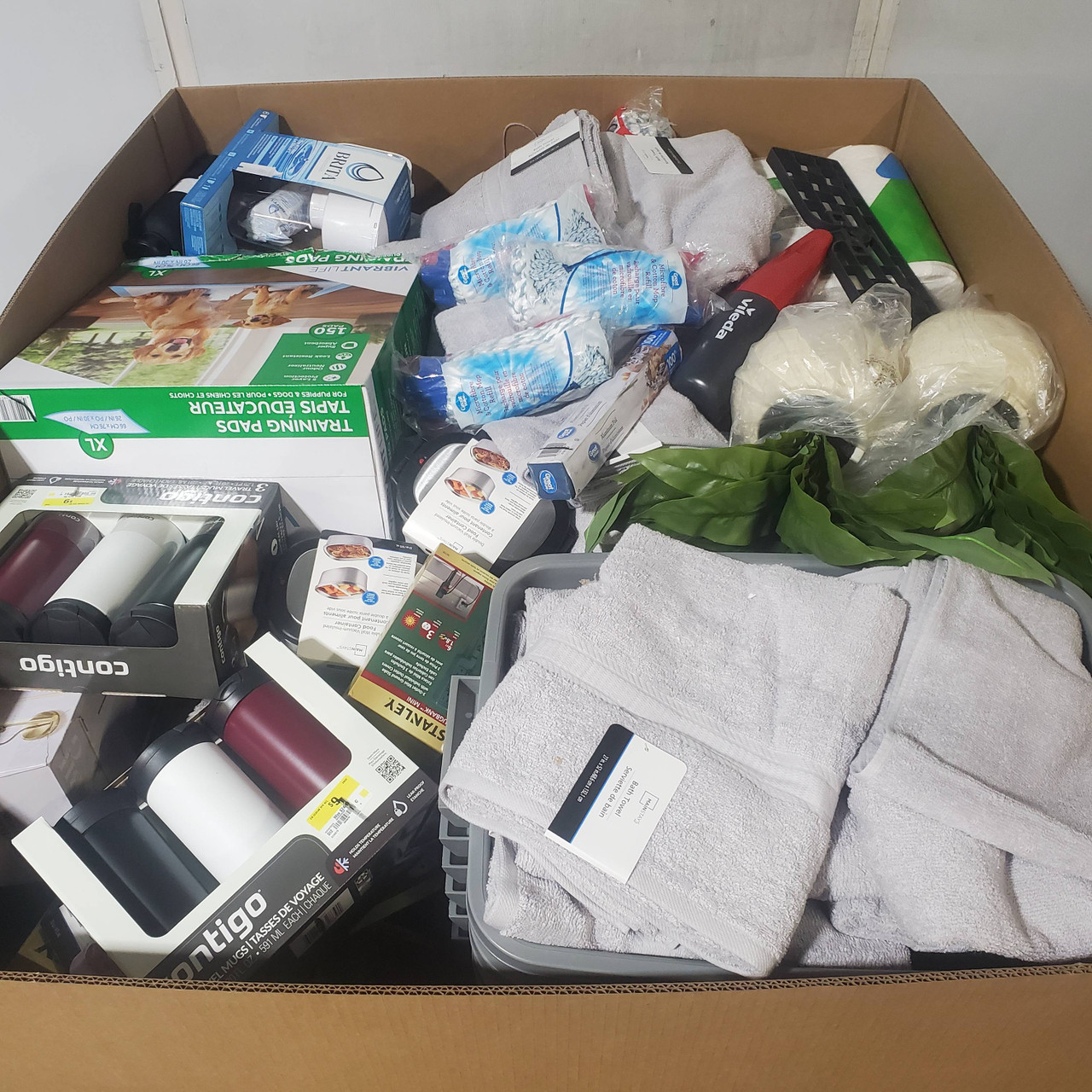 225 units of Home Products - MSRP $3,379 - Returns (Lot # 969022)