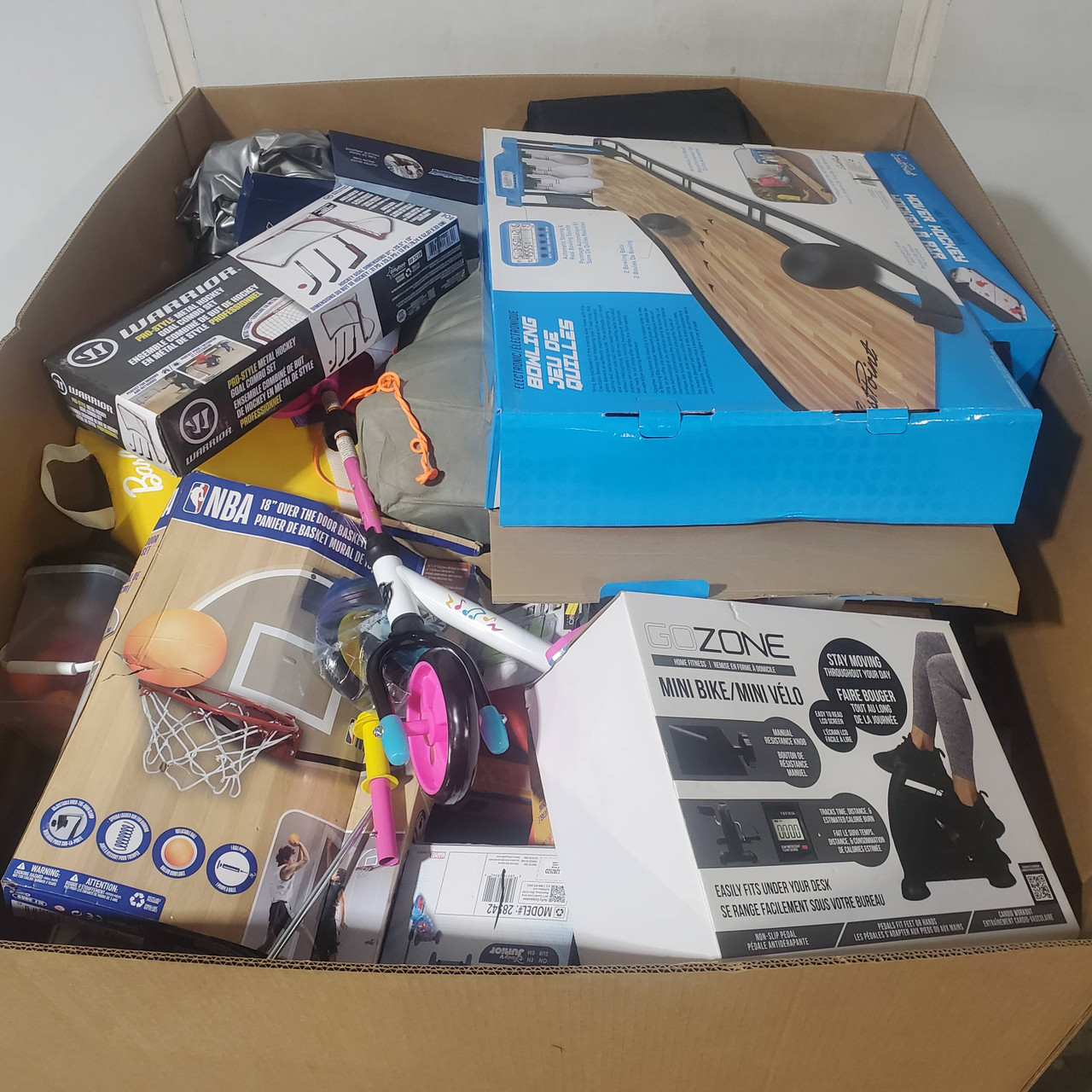 94 units of Sporting Goods - MSRP $2,245 - Returns (Lot # 968902)