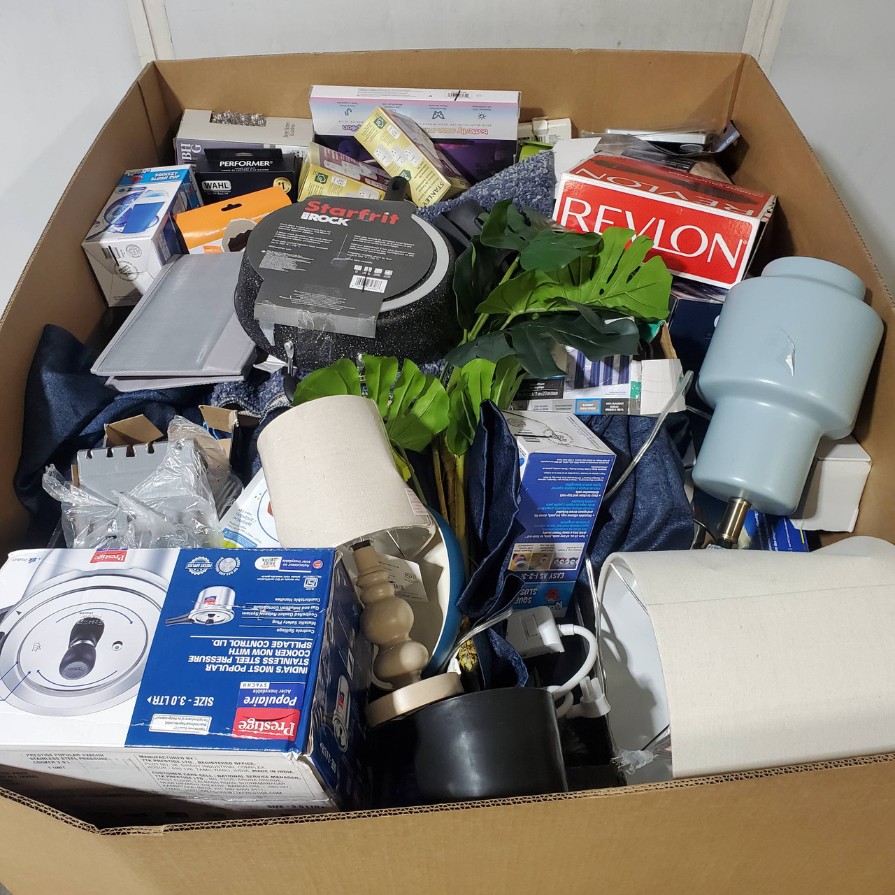 120 units of Home Products - MSRP $2,715 - Returns (Lot # 972001)