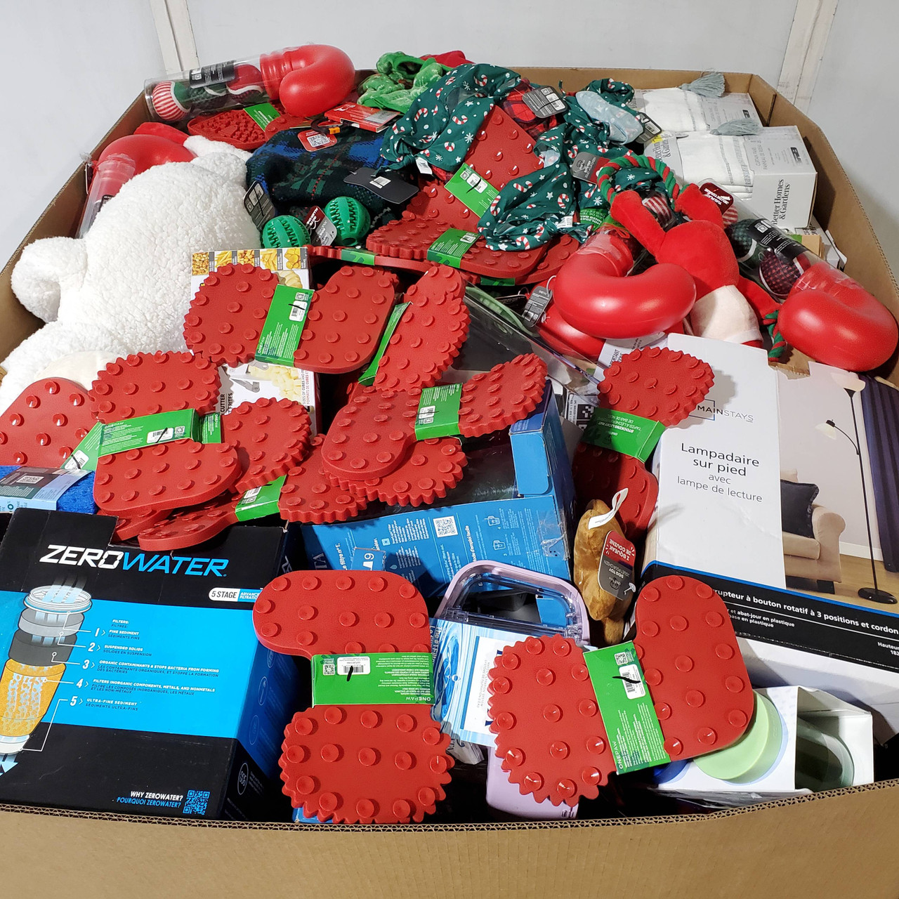 272 units of Home Products - MSRP $4,200 - Returns (Lot # 974402)