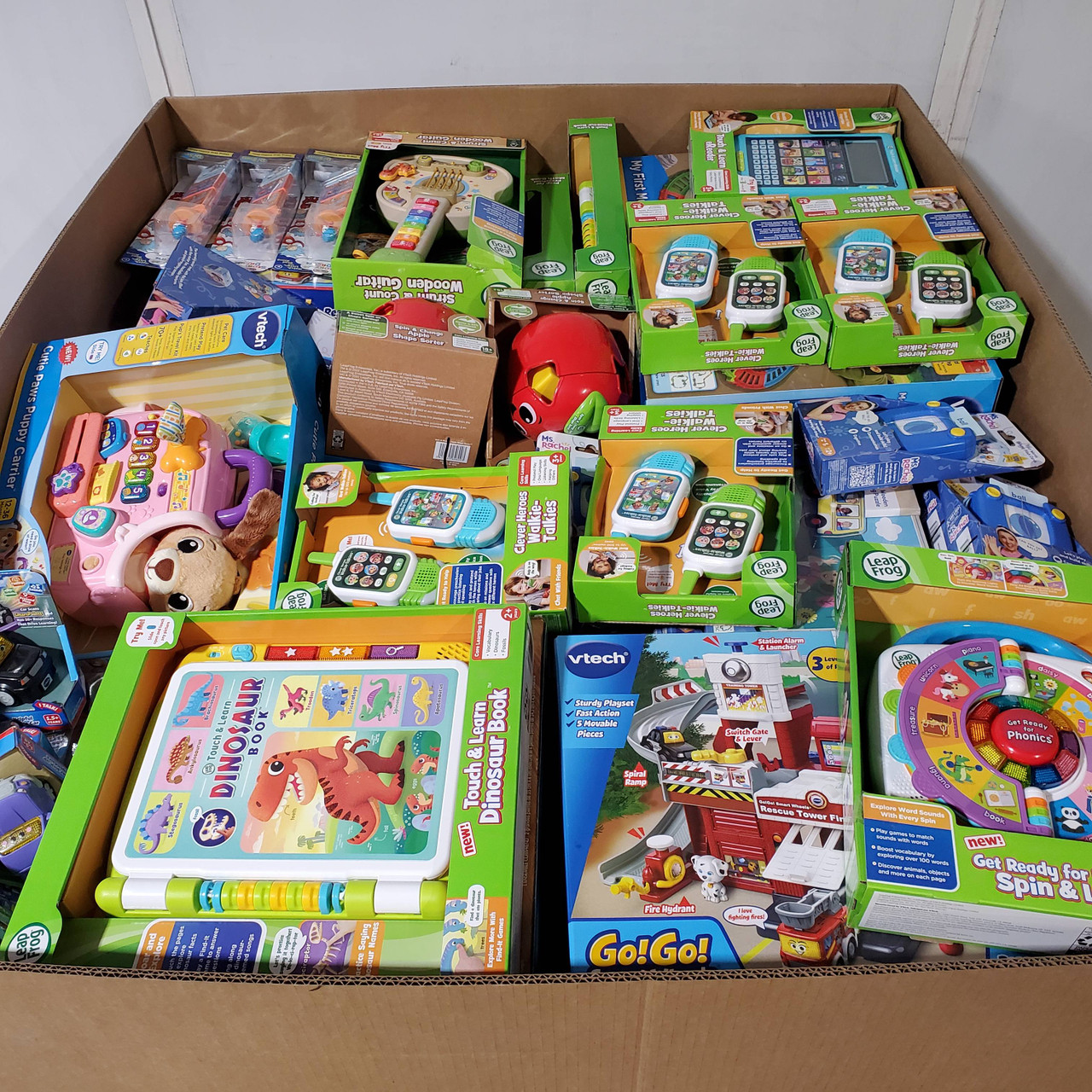 302 units of Toys - MSRP $4,942 - Returns (Lot # 971126)